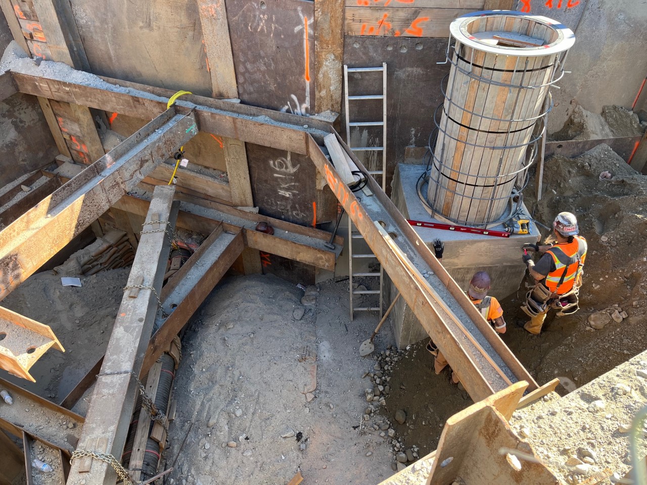 Manhole Shaft Construction - Penrose and Tujunga Intersection